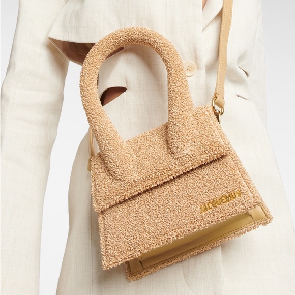 Jacquemus Beige Le Papier 'Le Chiquito Moyen' Bag - Picture 7 of 16